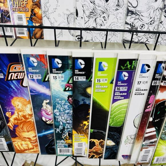 Green Lantern New Guardians 1 3-19 Annual 1 Lot 5-9 Black White Variants - Picture 6 of 7